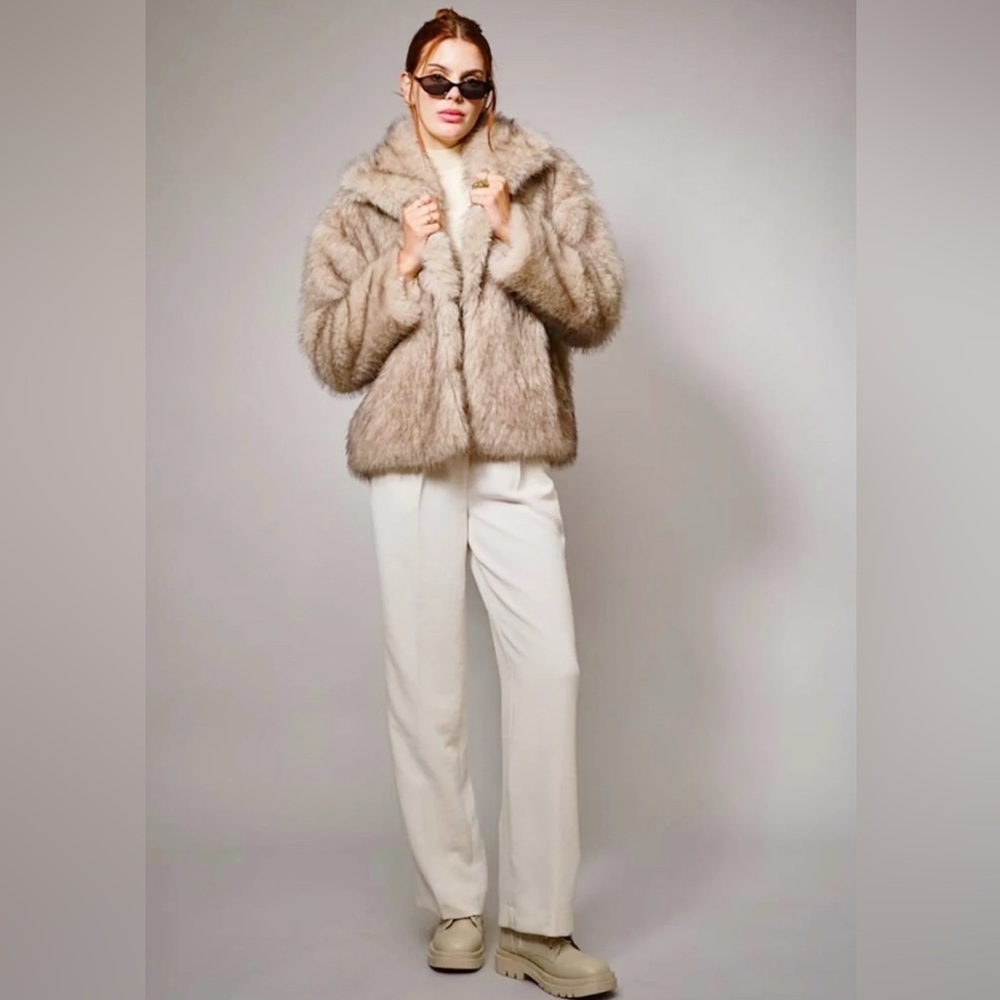 New blue b Taupe Light Brown Neutral Lined Plush Two-tone Faux Fur Coat Jacket S - Picture 3 of 4